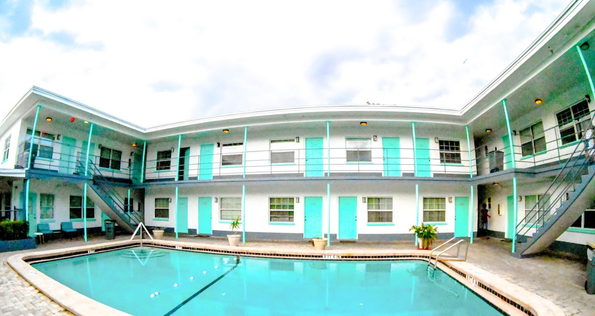 Uptown Inn & Suites, St Petersburg, FL